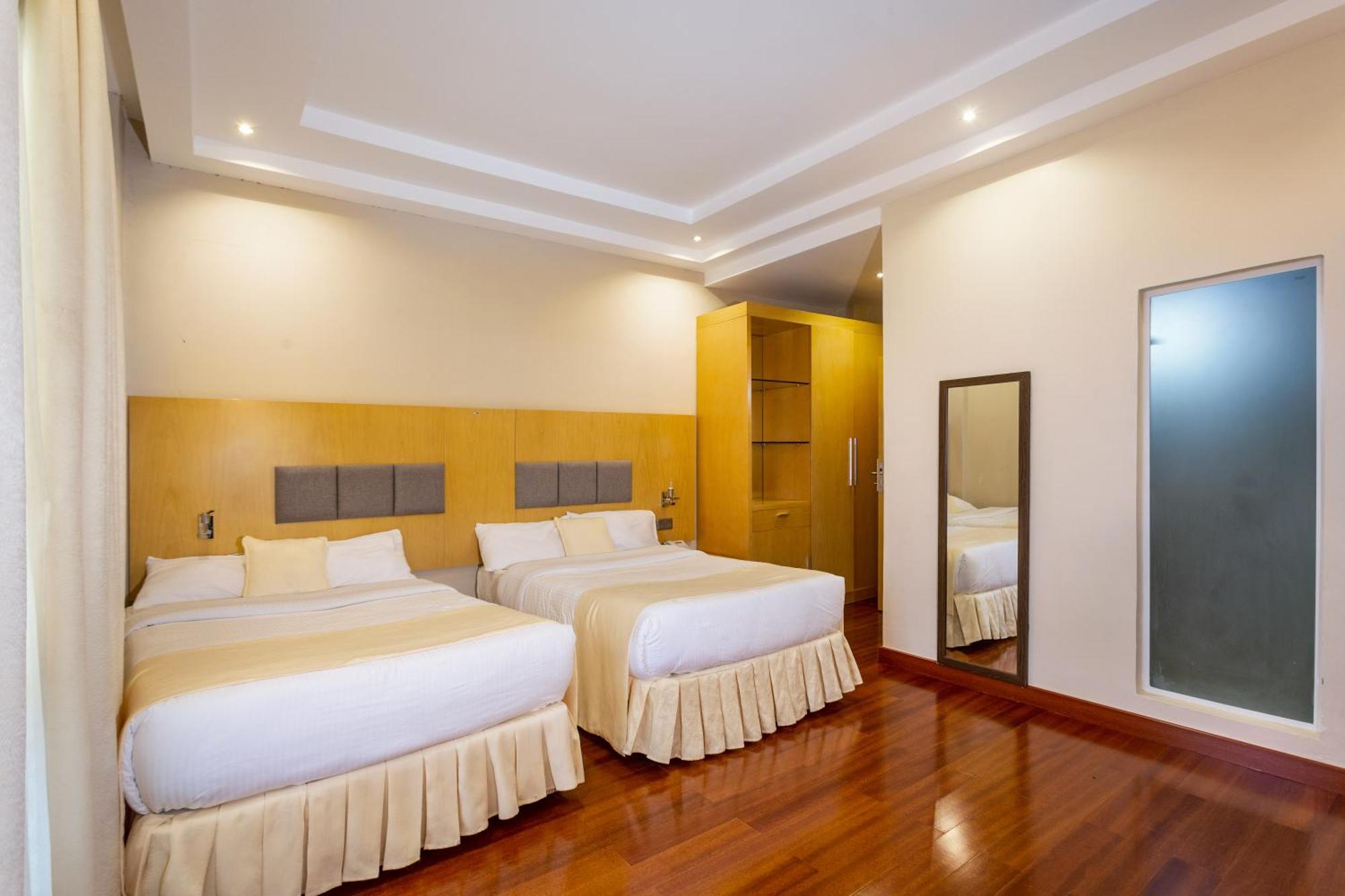 Three Steers Hotel Meru Exterior foto